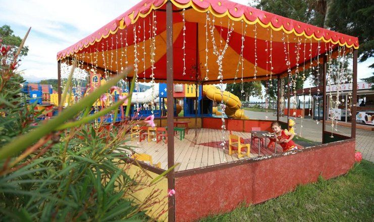 Отель "Анакопия Клаб"